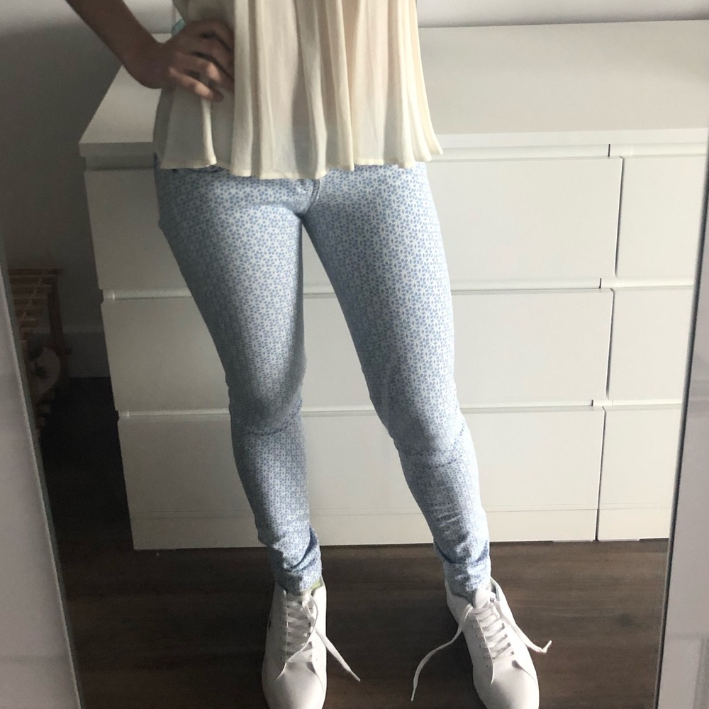 Printed skinny pants!